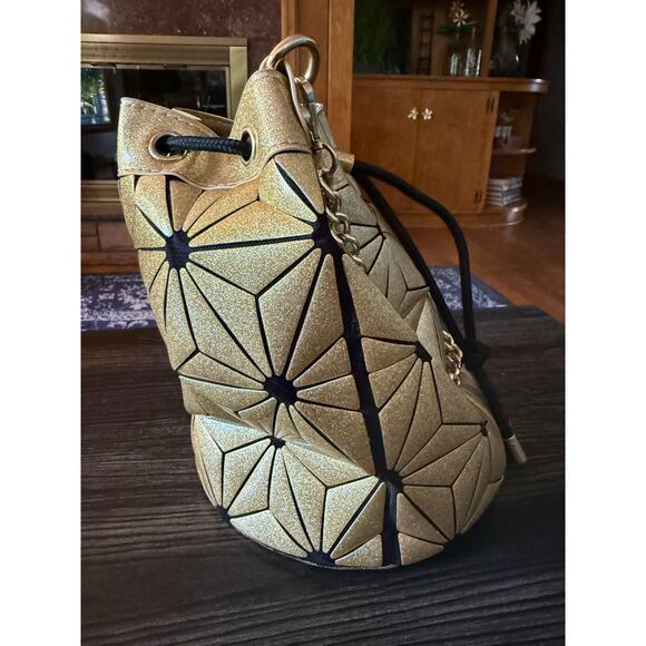 Designer IM Geometric Fashion Top Handle Bucket Bag - Picture 6 of 8